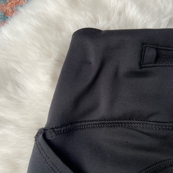 Nike dri fit black crop legging mesh cutouts xs athletic workout pant athleisure - Picture 13 of 13